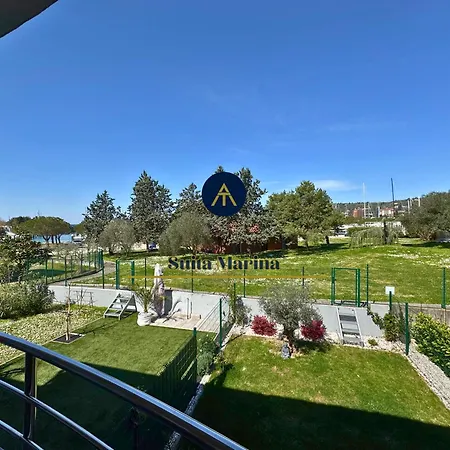 Marina - Near With Terrace & 2 Parking Spaces At Marina Apartment *