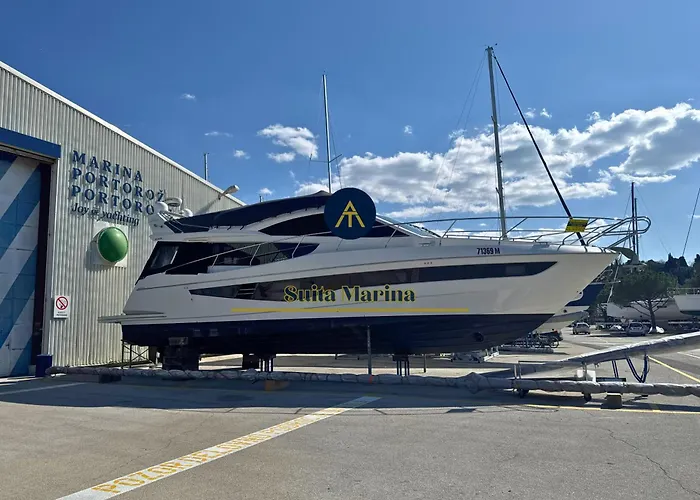 Marina - Near With Terrace & 2 Parking Spaces At Marina