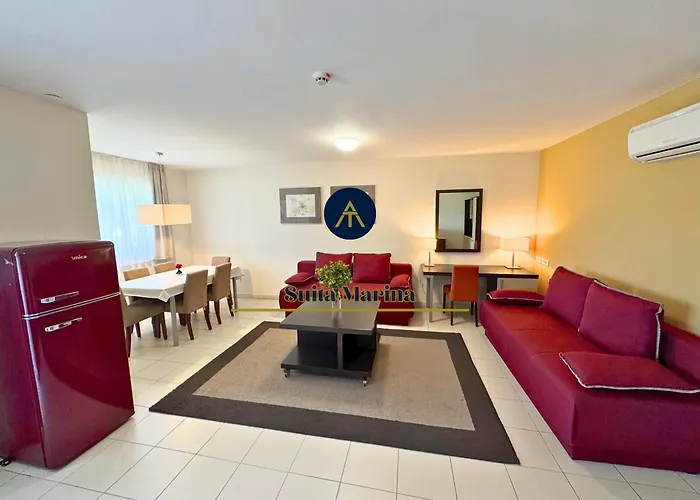 Marina - Near With Terrace & 2 Parking Spaces At Marina *